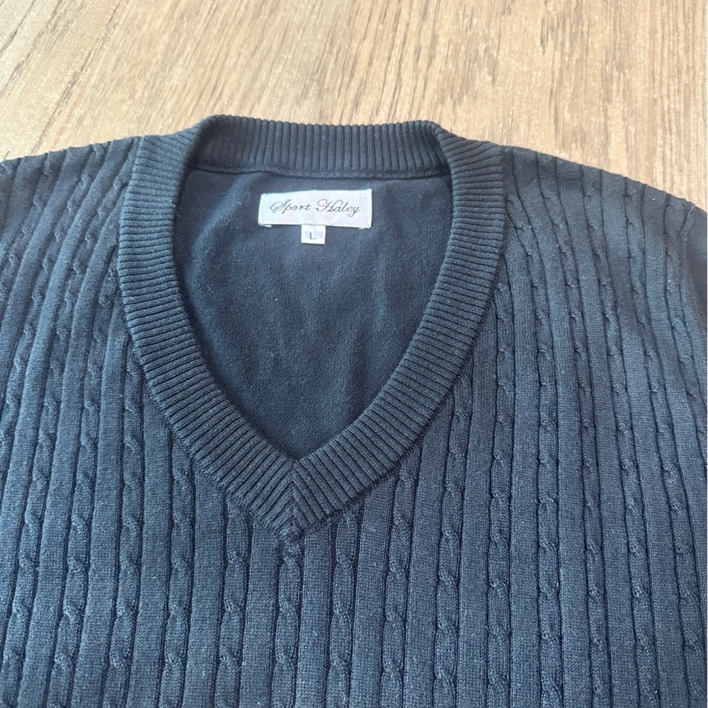 Sport Haley Cable Knit V-Neck Sweater Size Large Black - Picture 3 of 7